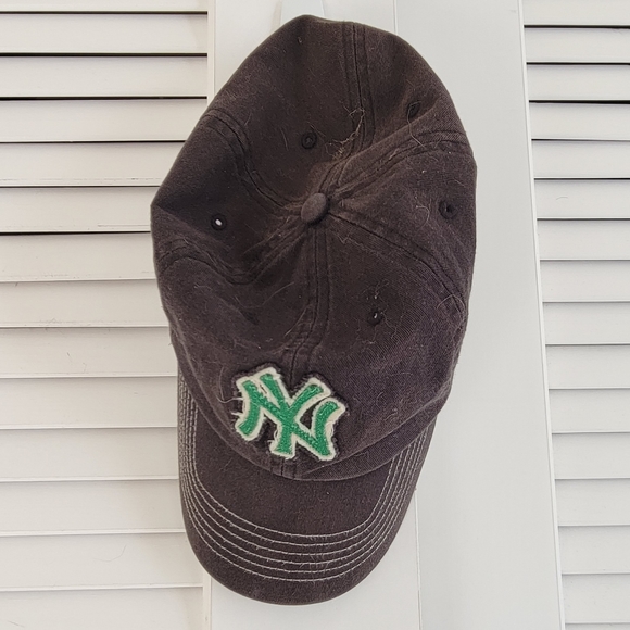yankees shamrock hat